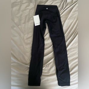*NWT* Black Lululemon Wunder Under HR Tight 25"*FLux Size 2